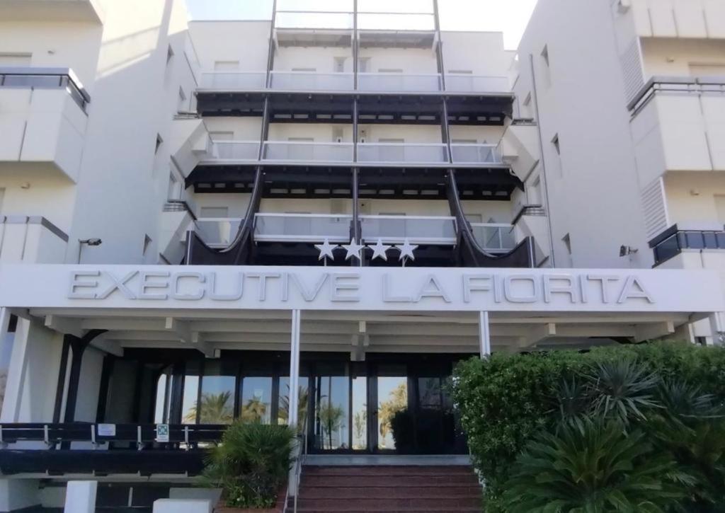 Hotel Executive La Fiorita Rimini Esterno foto