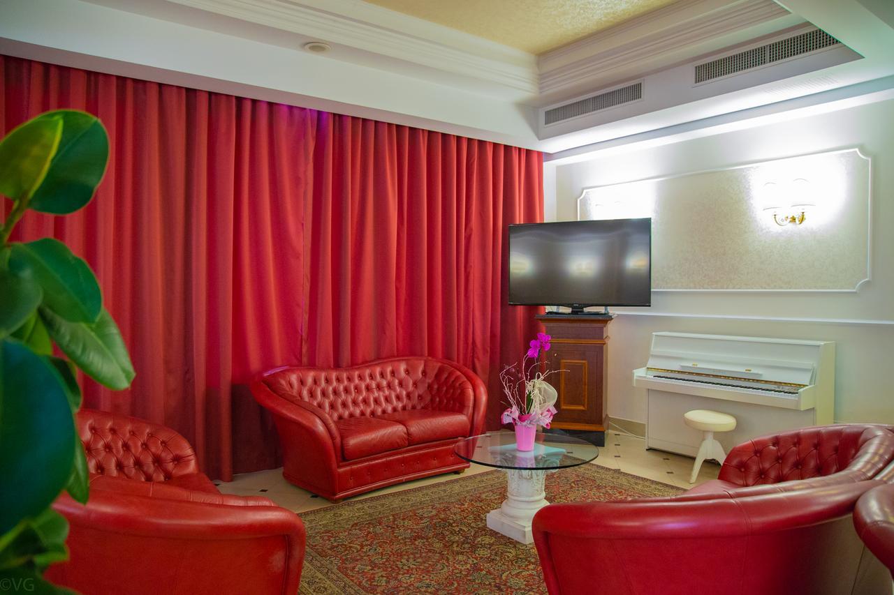 Hotel Executive La Fiorita Rimini Esterno foto