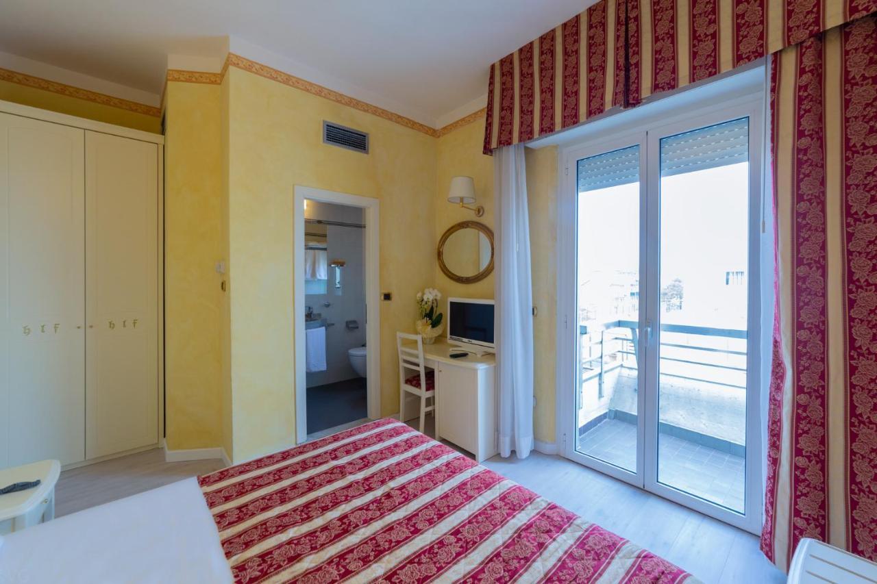 Hotel Executive La Fiorita Rimini Esterno foto
