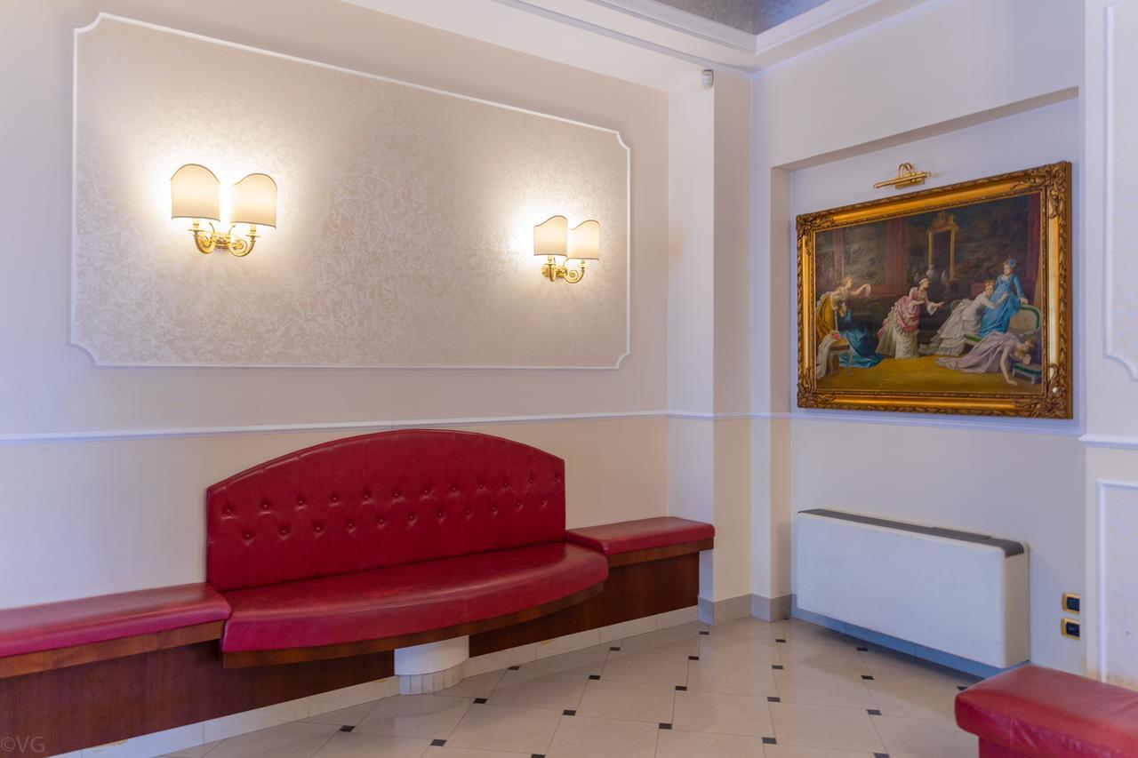 Hotel Executive La Fiorita Rimini Esterno foto
